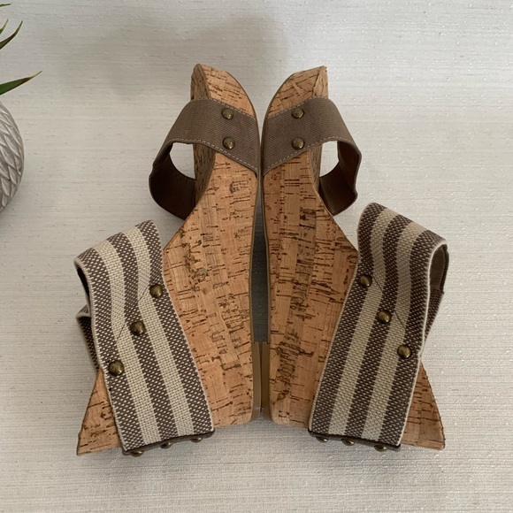 C established 1946 Tan/Stripe Fabric Stride Cork Wedges Slide Sandals Women’s 10 - Picture 7 of 11